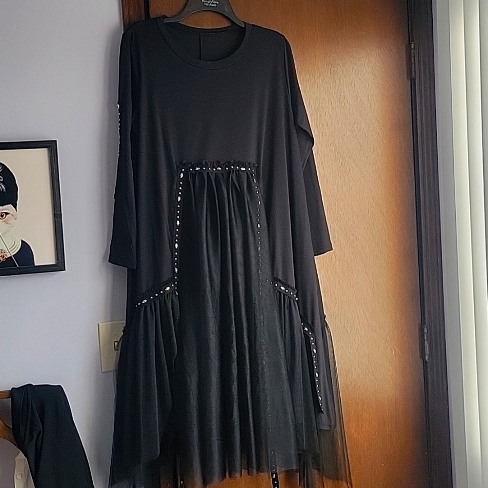 Elegant Black Dress